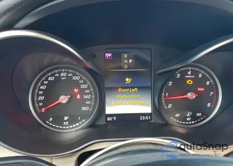 2016 Mercedes-Benz Glc 300 z USA, uszkodzony, nr VIN WDC0G4JB2GF096346